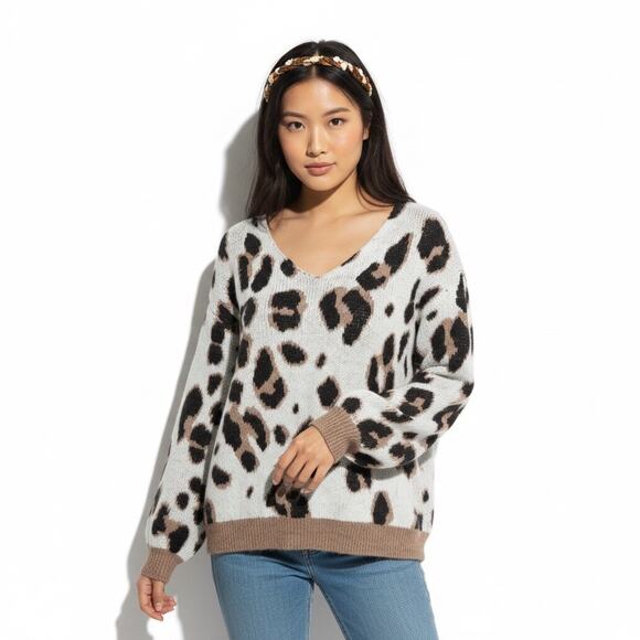 Miracle Leopard Print Oversized Sweater Womens S/M White Cotton Cozy Neutral - Picture 1 of 6
